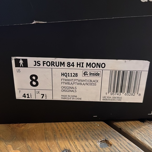 Limited Edition Jeremy Scott Forums - Picture 8 of 8